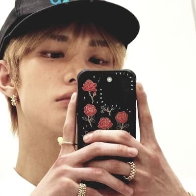 Hwang Hyunjin thumbnail