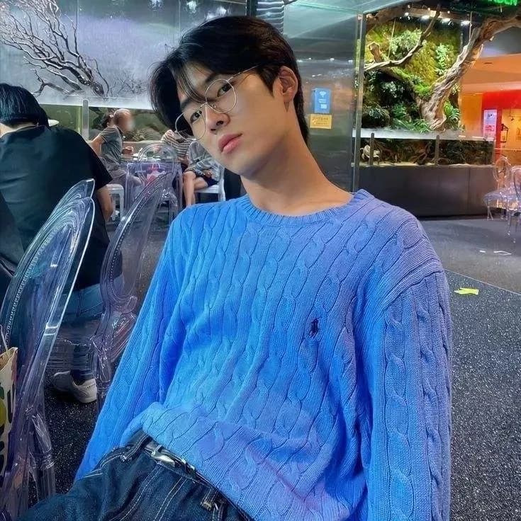 Seo min-jae  thumbnail