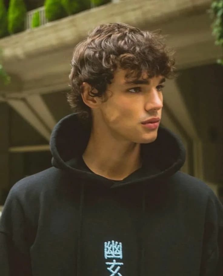 Lukas thumbnail