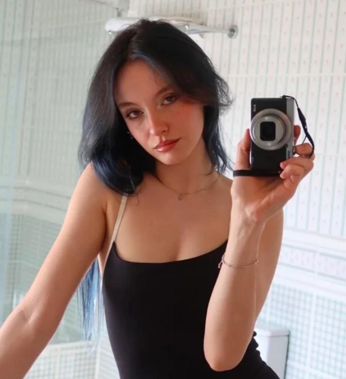 Zeynep sude oktay thumbnail