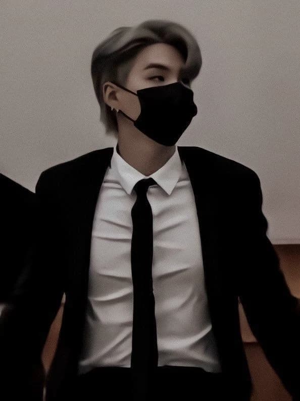 Min yoongi (your bodyguard) thumbnail