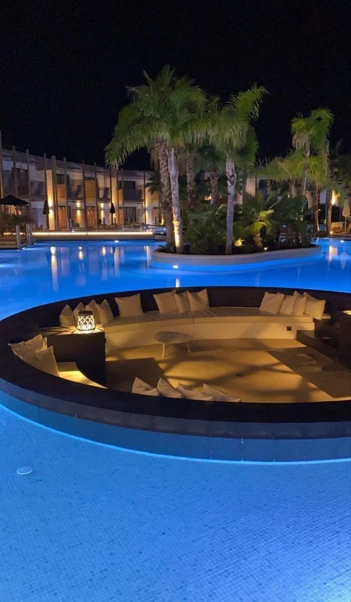 KATSEYE - night at the pool thumbnail