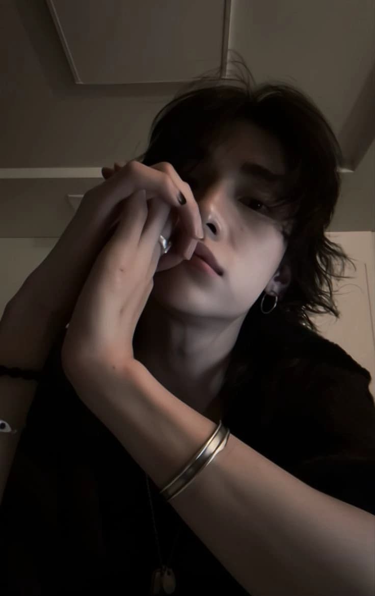 Hwang Hyunjin  thumbnail