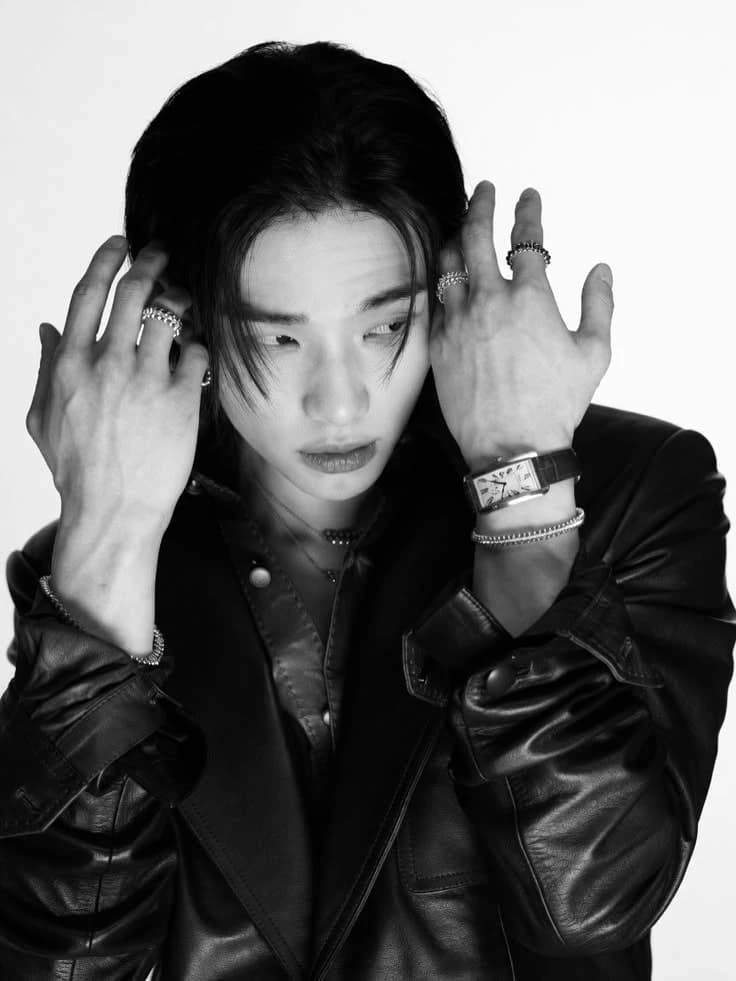 Hyunjin seu sugar daddy  thumbnail