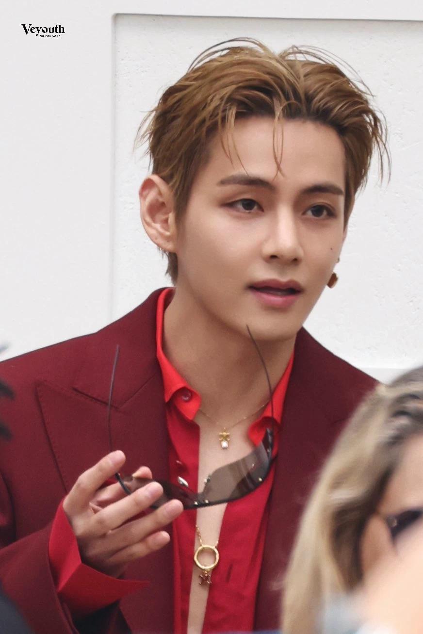Kim Taehyung thumbnail