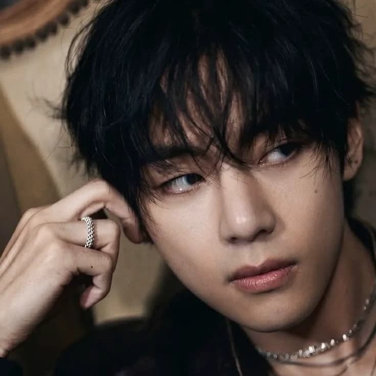 Kim Taehyung thumbnail