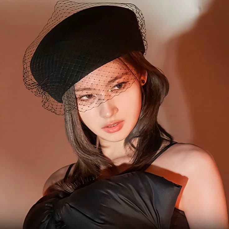 Minatozaki Sana thumbnail