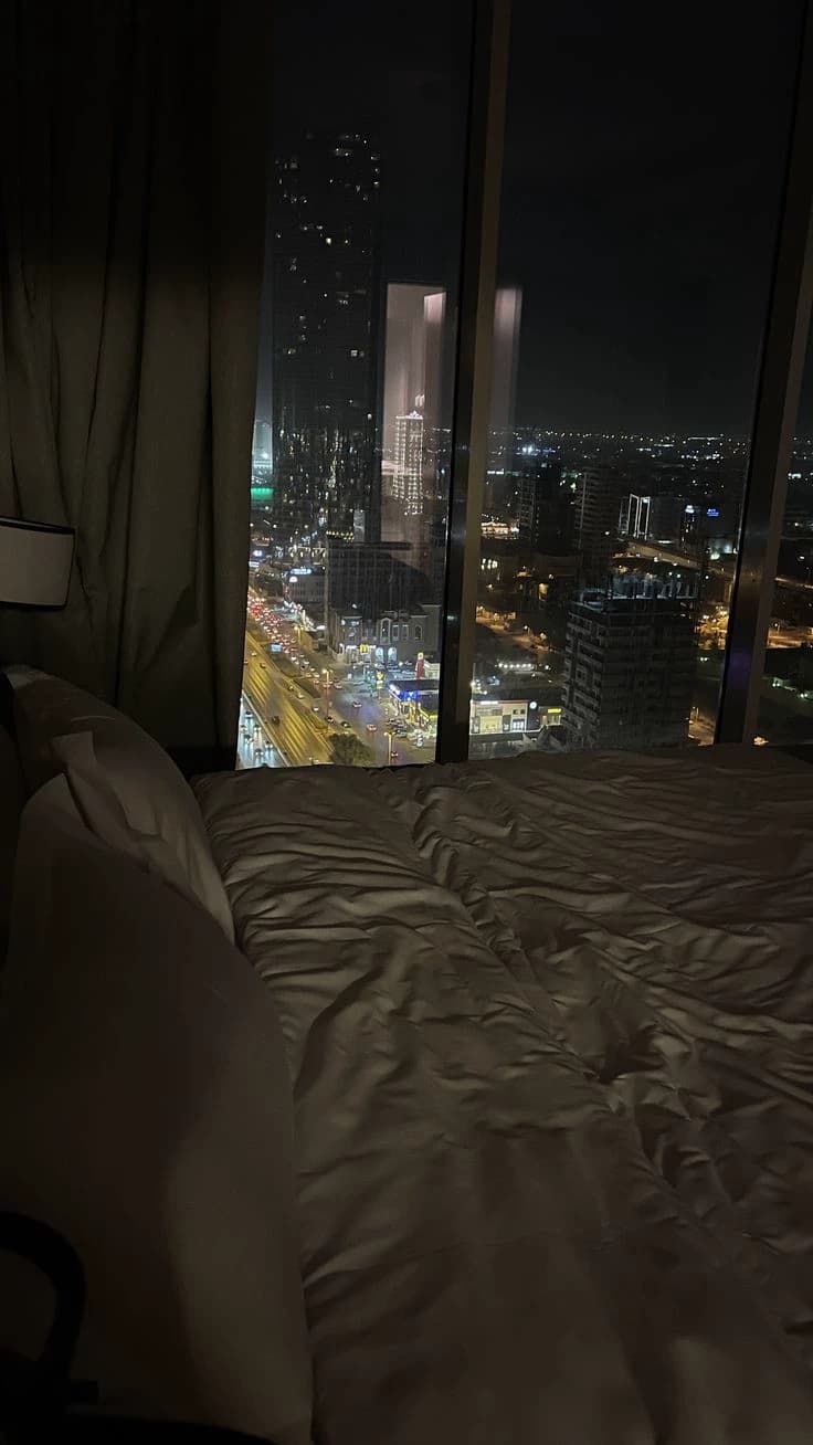Hotel room thumbnail