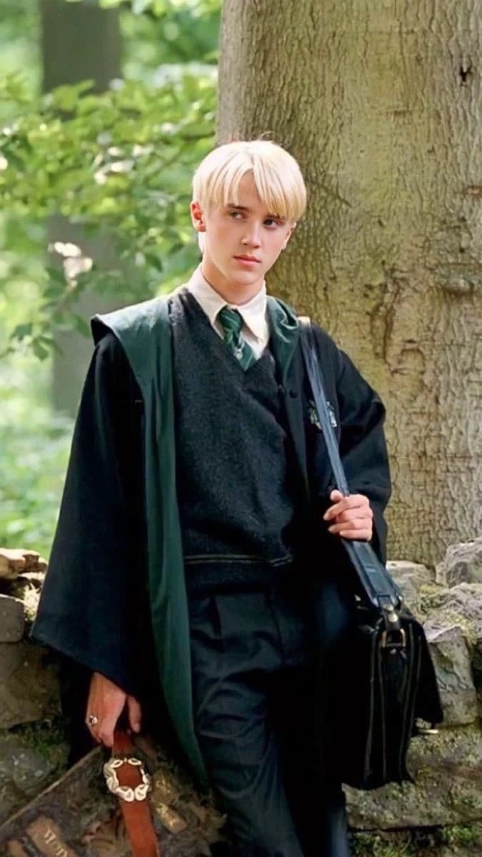 hogwarts! thumbnail