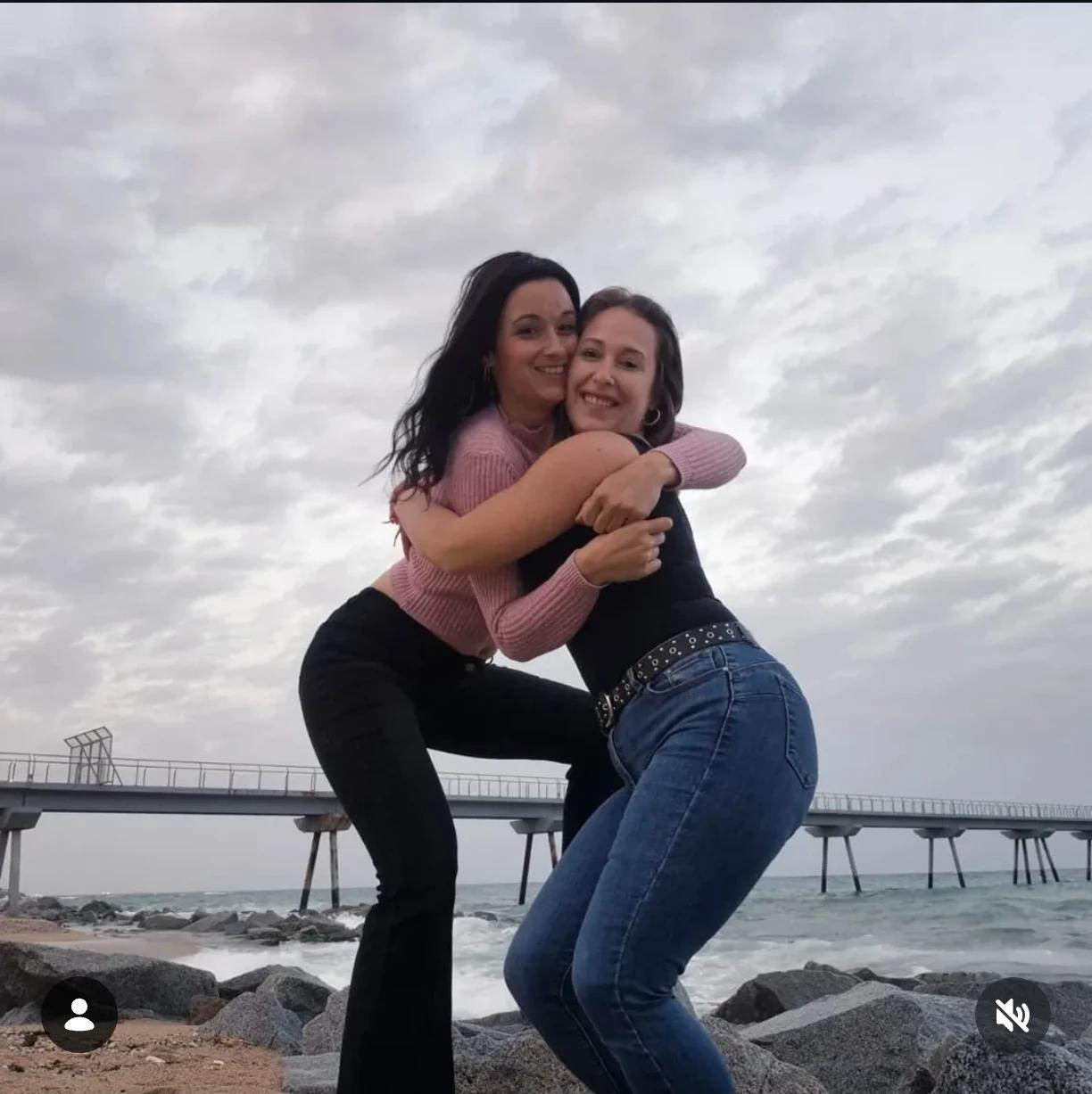 Mary and Helen thumbnail