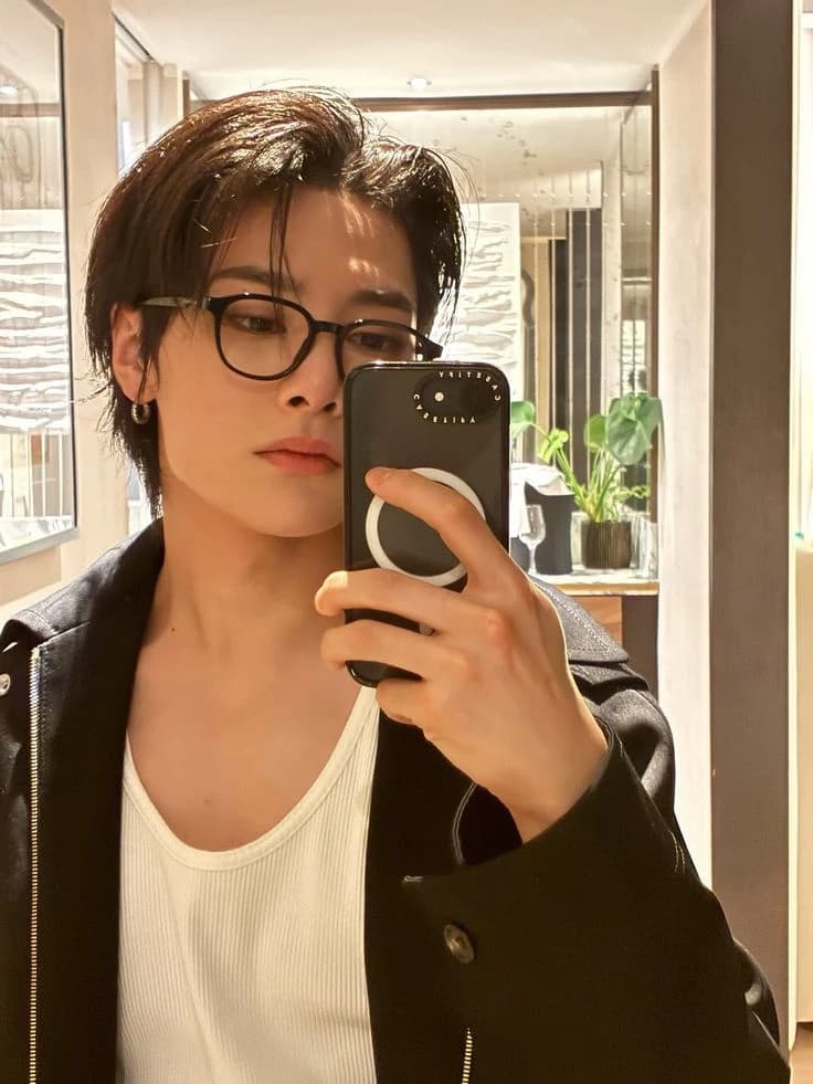 Yang Jeongin thumbnail
