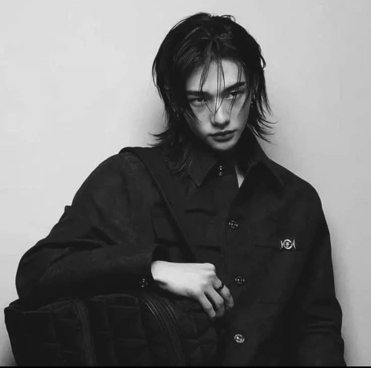 Hwang Hyunjin thumbnail
