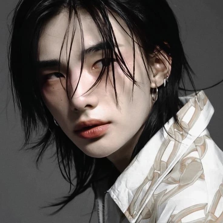 Hwang Hyunjin thumbnail