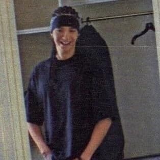 Tom Kaulitz bodyguard thumbnail