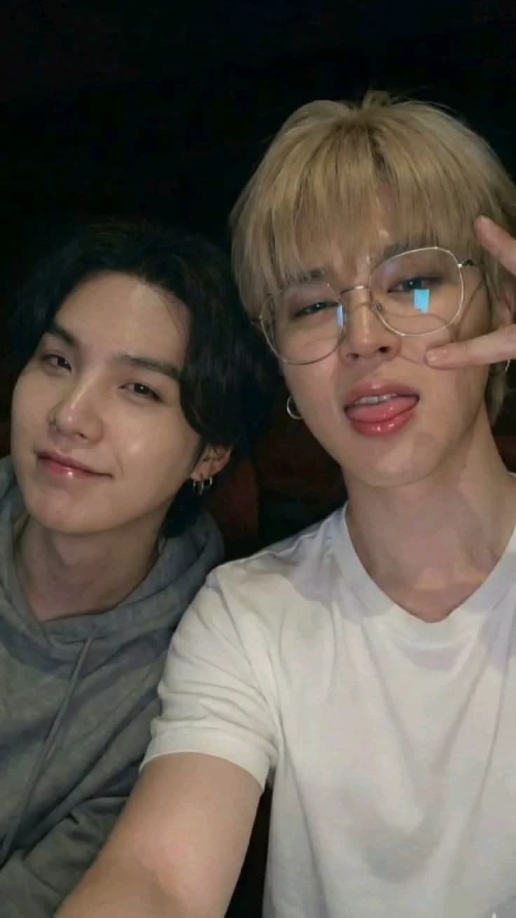 Novios. (Yoonmin) thumbnail