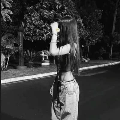 Emily (pick me girl) thumbnail