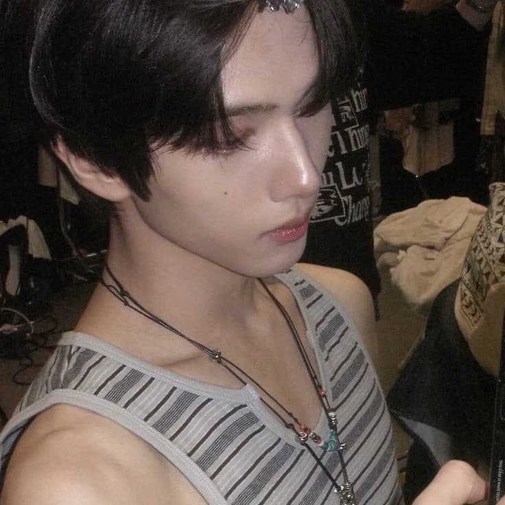 Park Jisung  thumbnail
