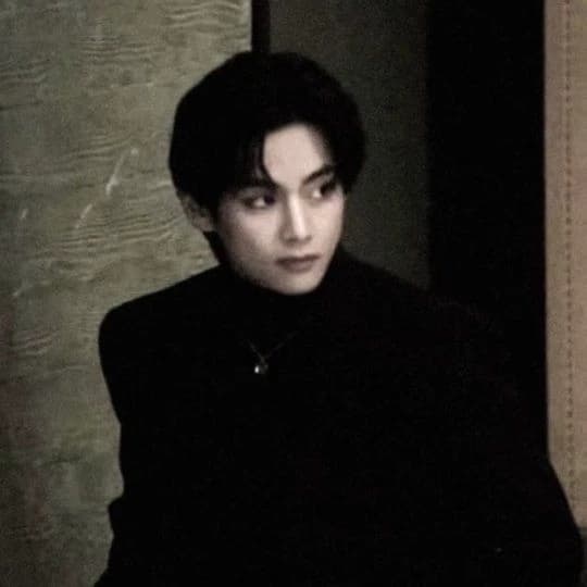 Kim Taehyung  thumbnail