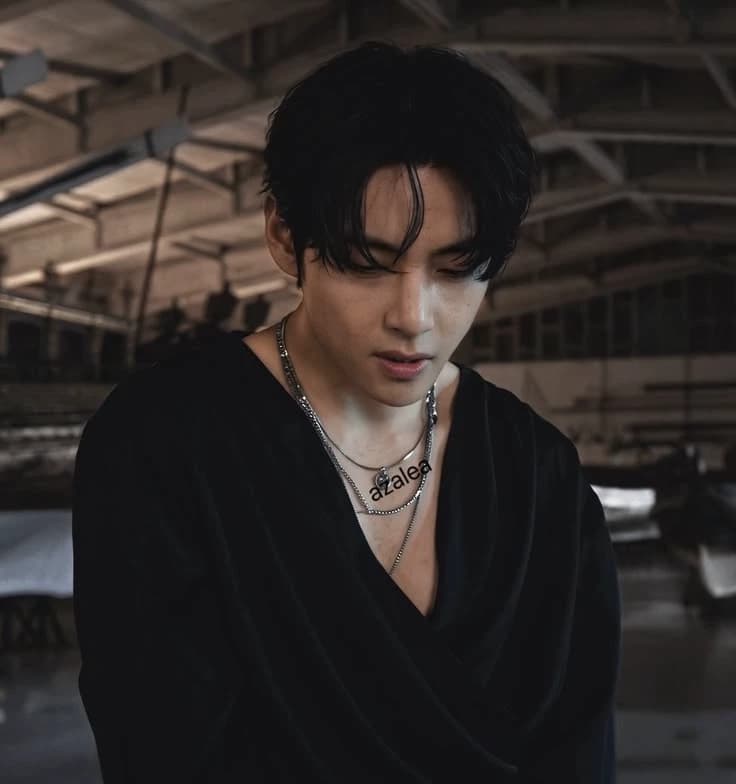 Kim Taehyung  thumbnail