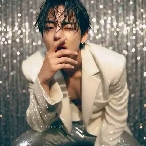 Kim Taehyung  thumbnail