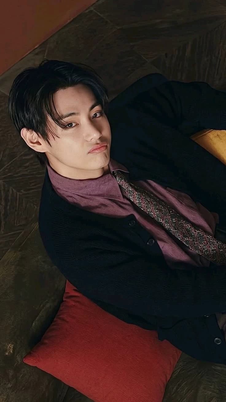 Kim Taehyung  thumbnail