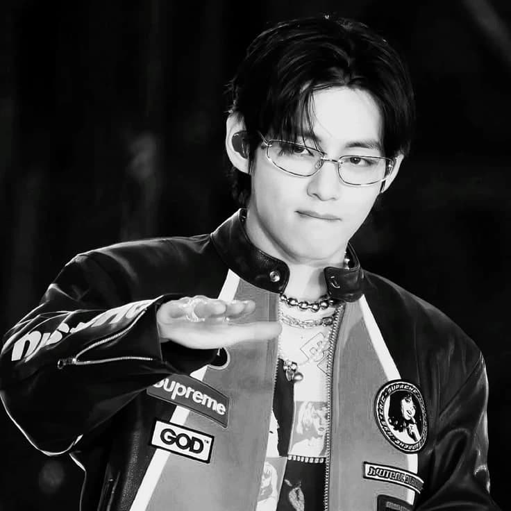 Kim Taehyung thumbnail