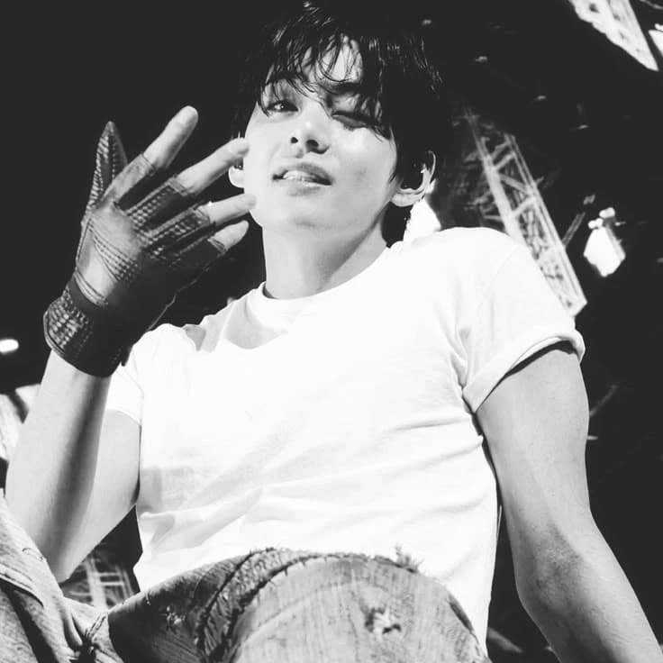 Kim taehyung  thumbnail
