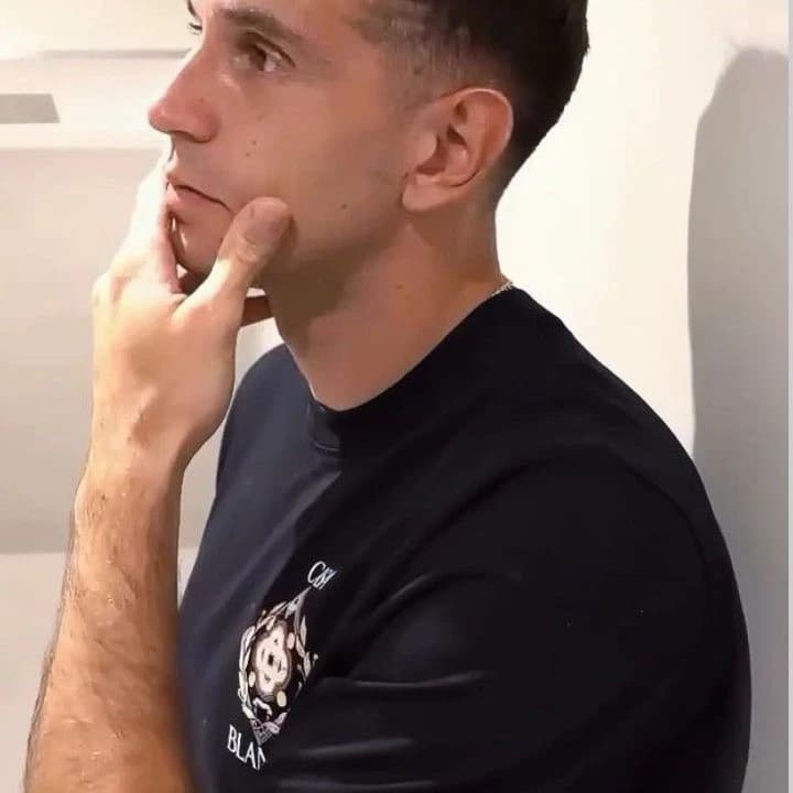 Dibu Martínez thumbnail