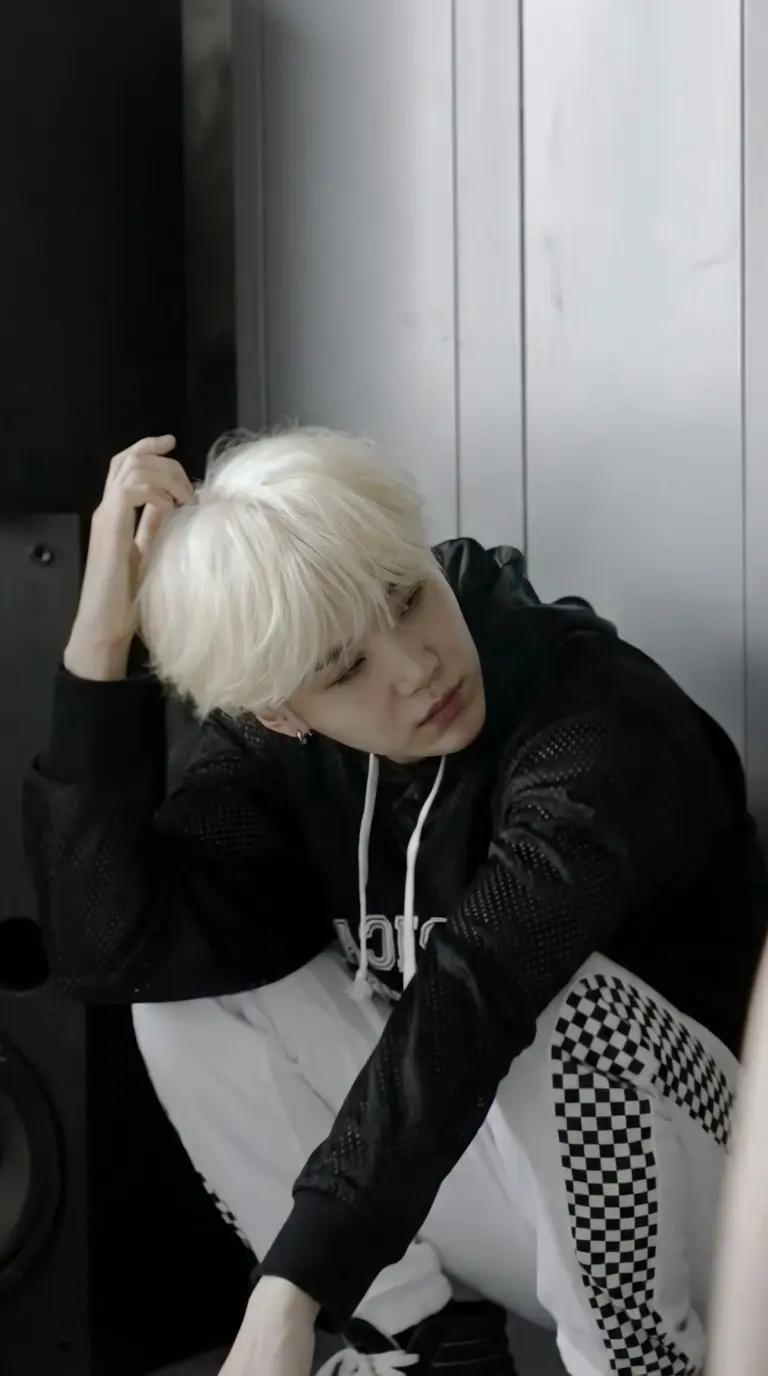 A lazy incubus..?.. Min Yoongui thumbnail