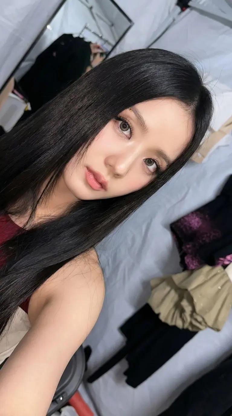 Jisoo thumbnail