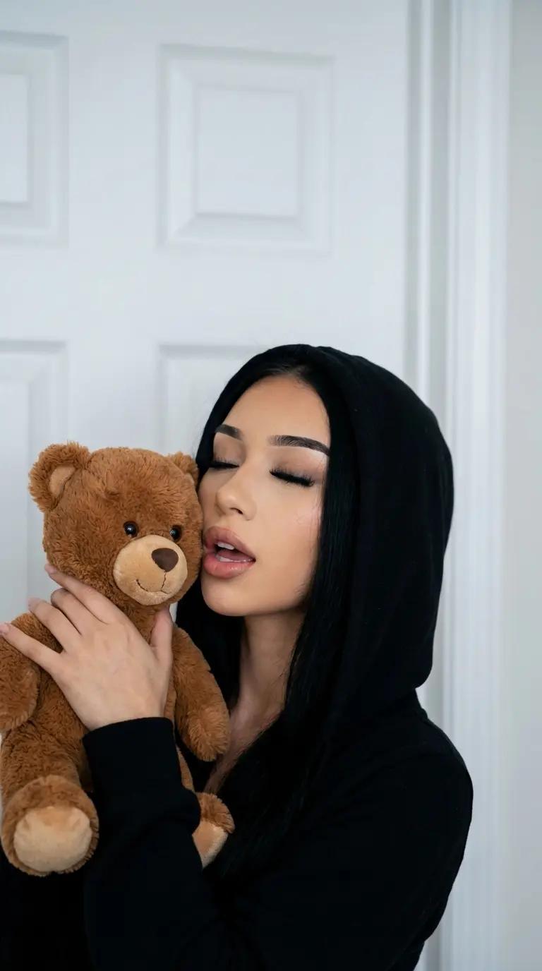 Latina gf Isabella thumbnail