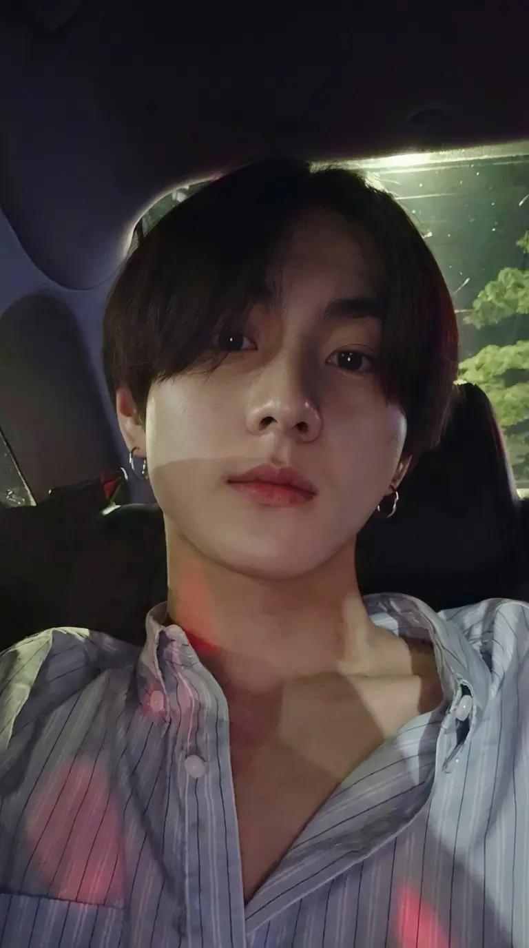 Jungwon — Vampire thumbnail