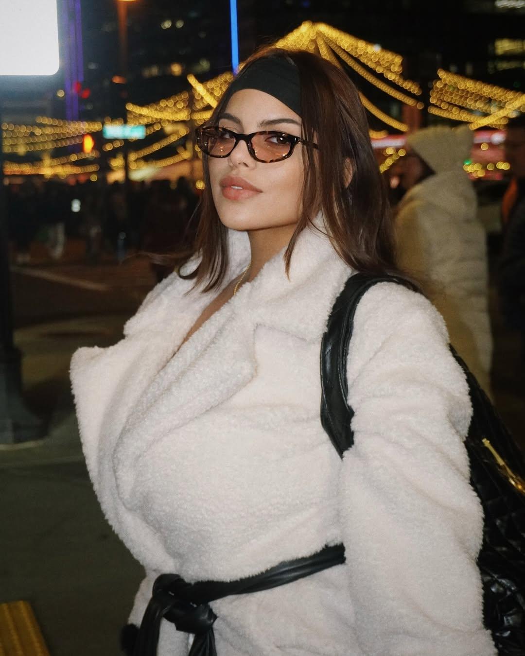 Gracie Bon thumbnail