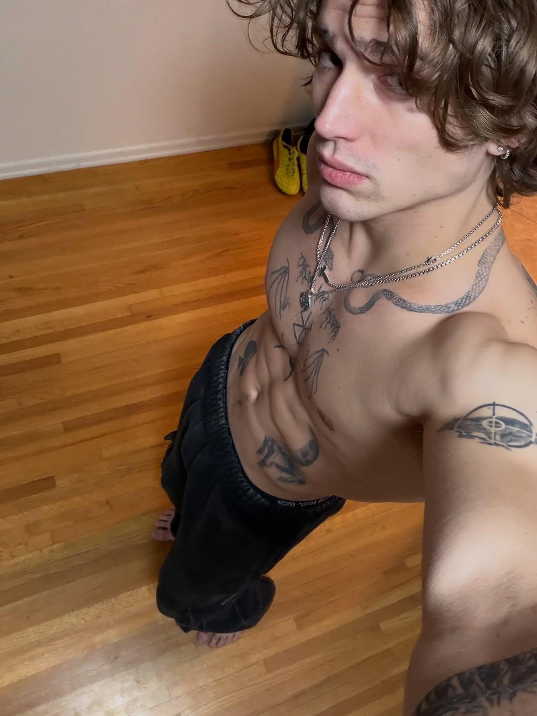 Vinnie Hacker thumbnail