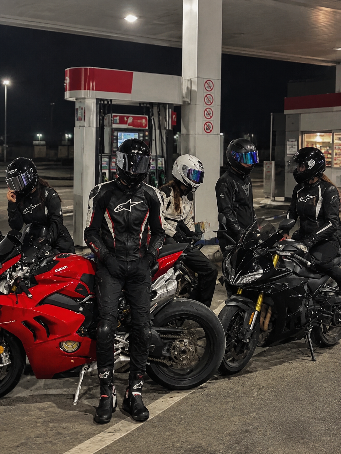 Engine group - Encounter at the Gas Station thumbnail
