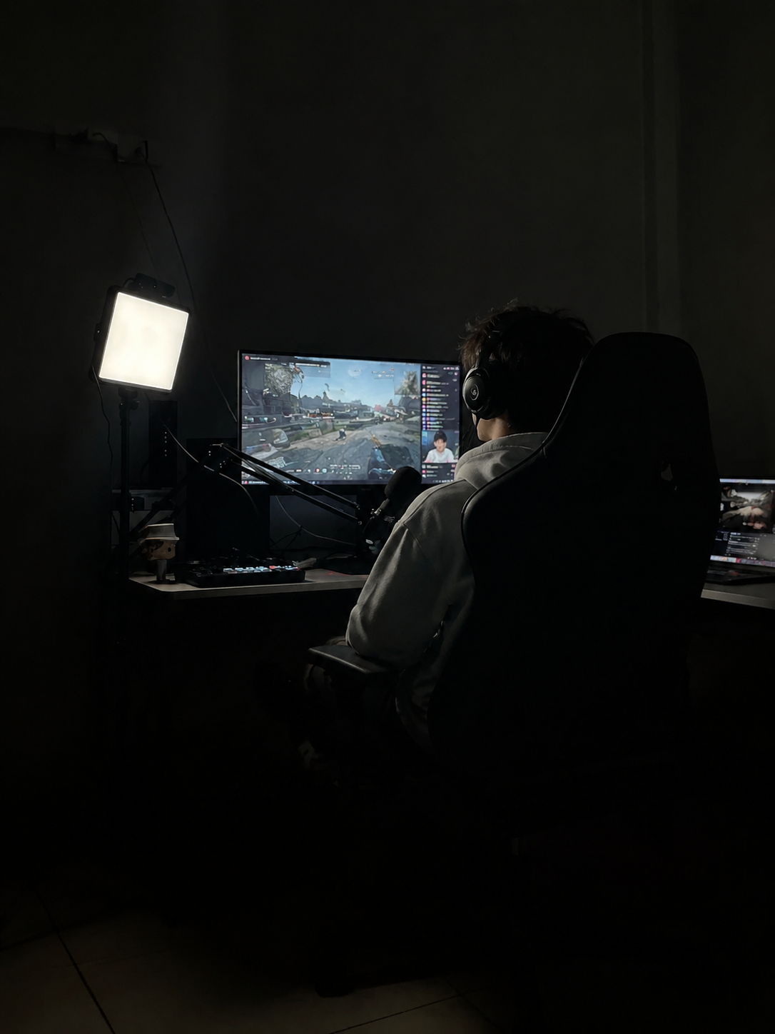 Gamer Boyfriend thumbnail