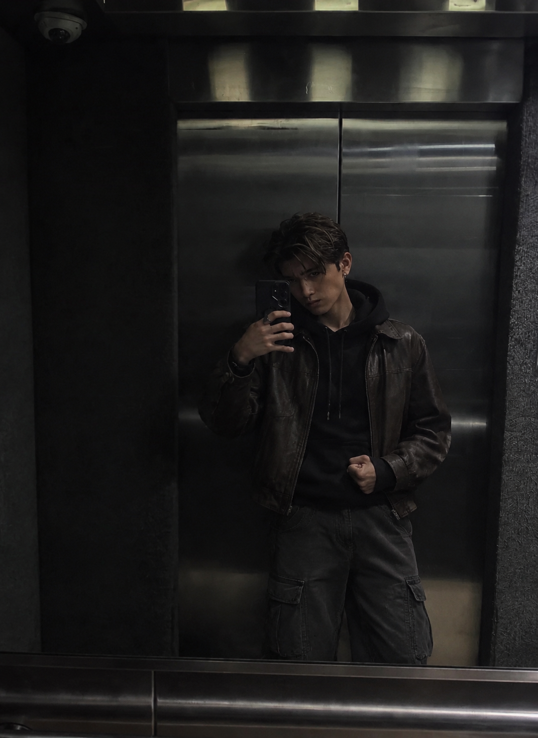 O casal do elevador,Graham e Chloe thumbnail