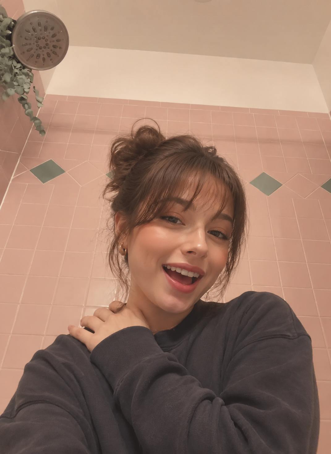 Gloria thumbnail
