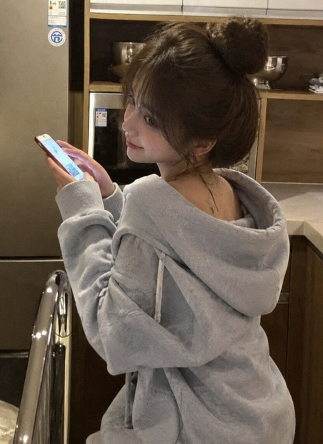 Mommy (MILF) (Not a care) thumbnail