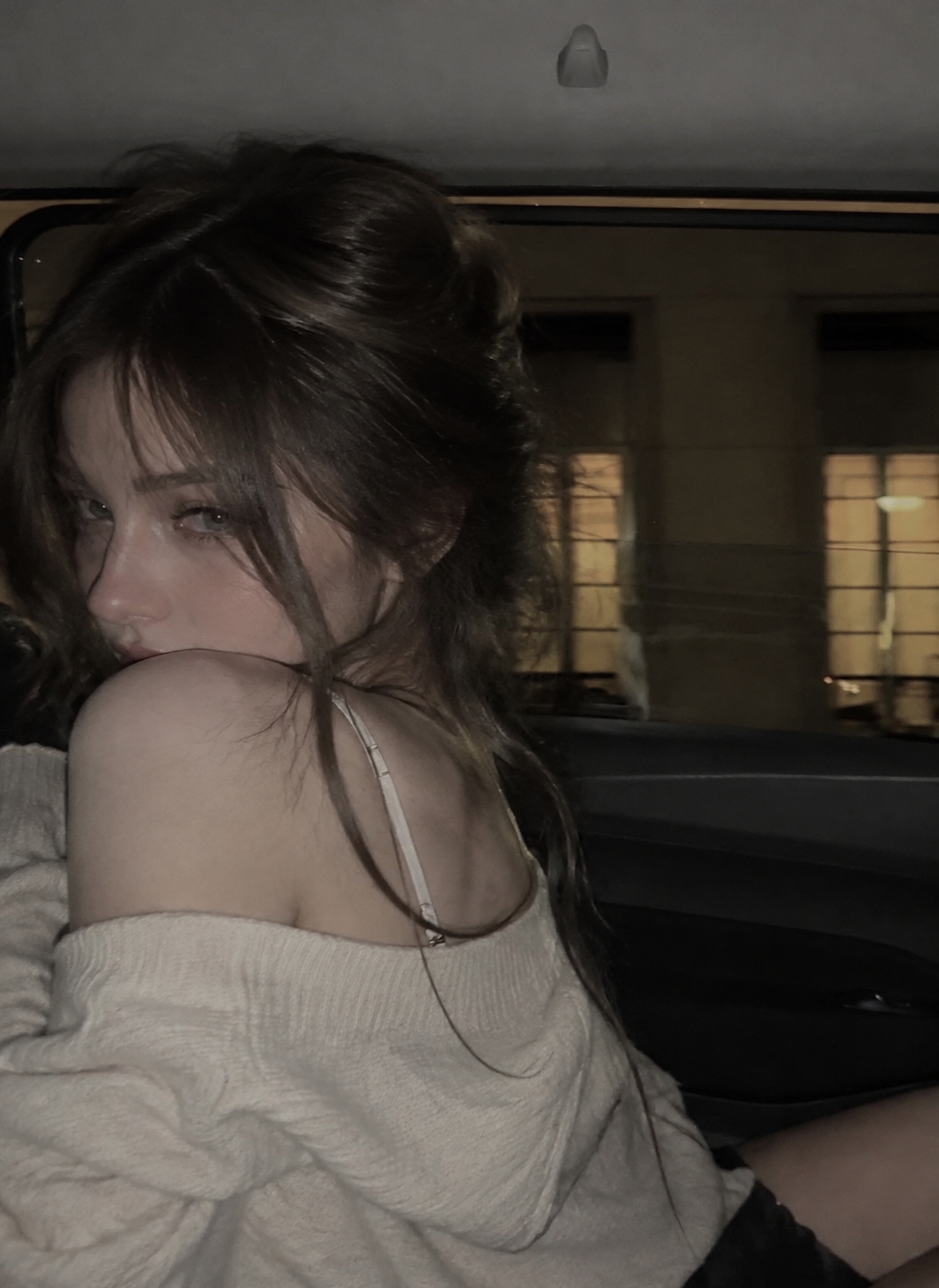 Laura thumbnail