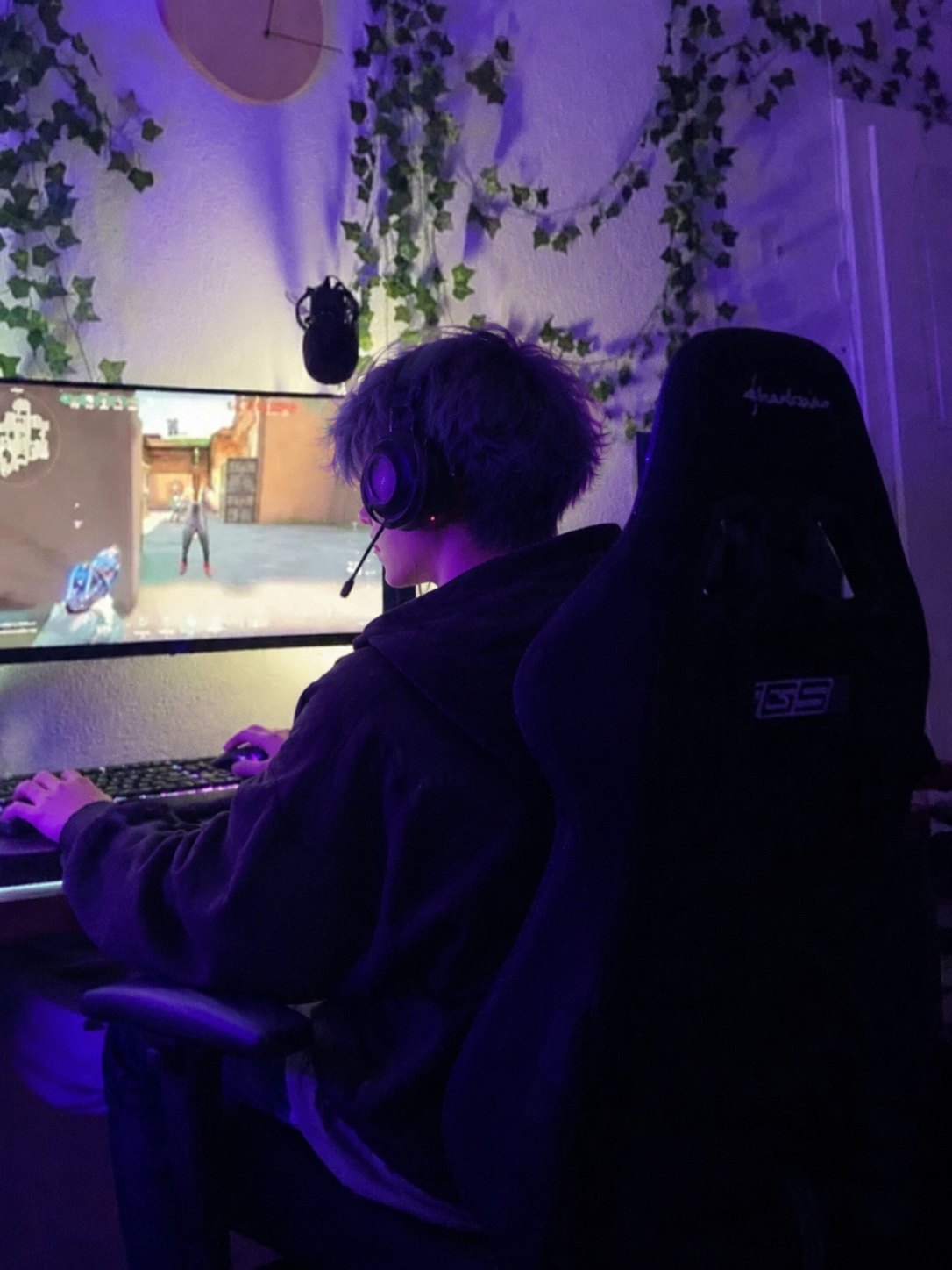 Gamer Boyfriend thumbnail