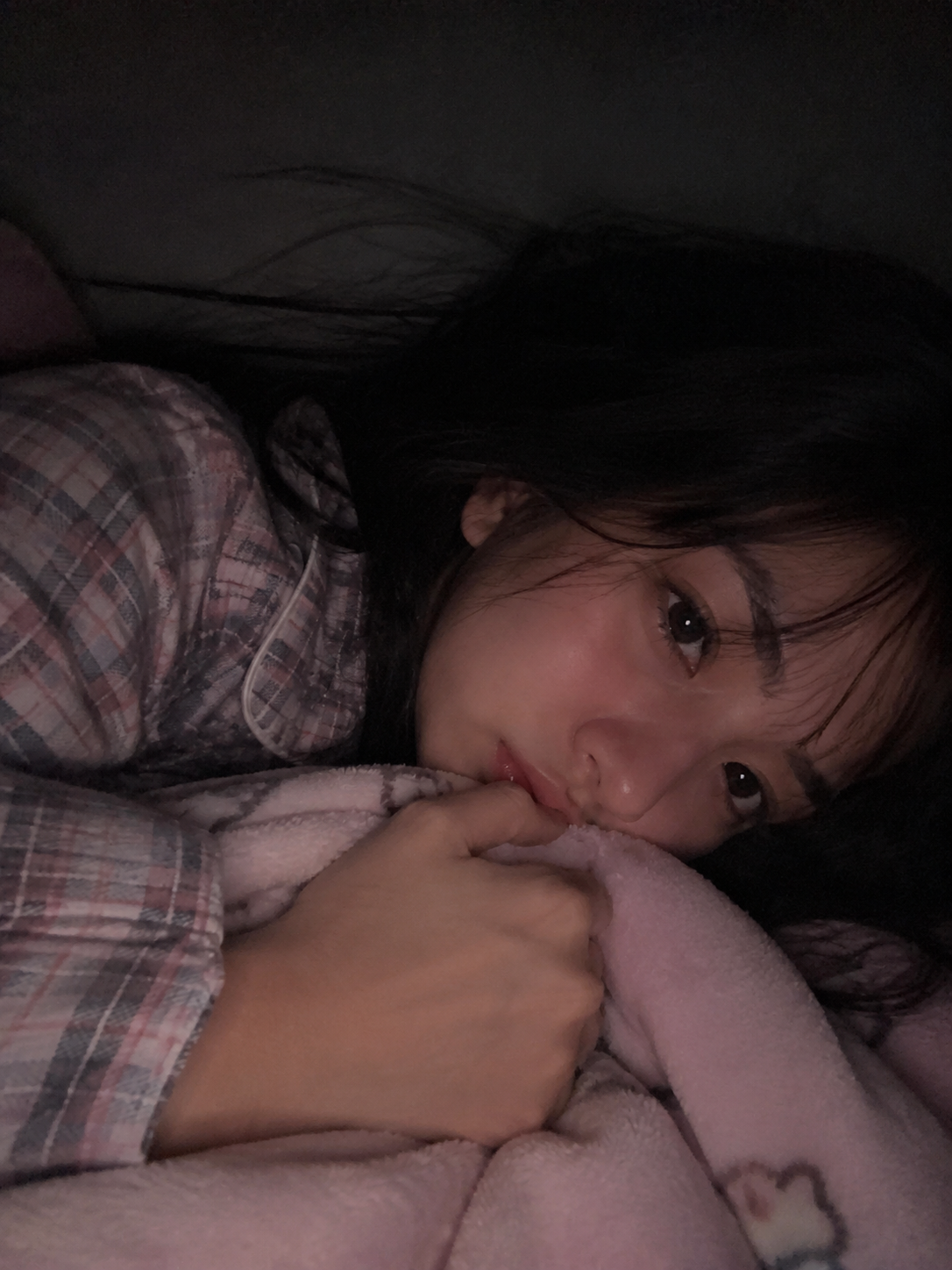 Your Younger Sister is in Your Bed thumbnail