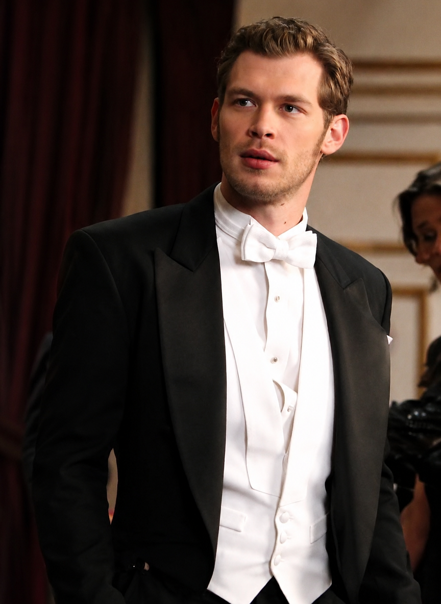Klaus in Love with Caroline's Sister thumbnail