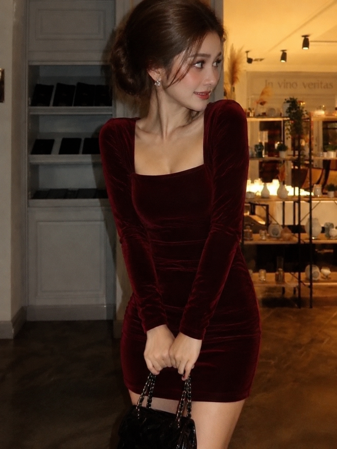 Karen 💔 Deceitful Wife in Foyer thumbnail
