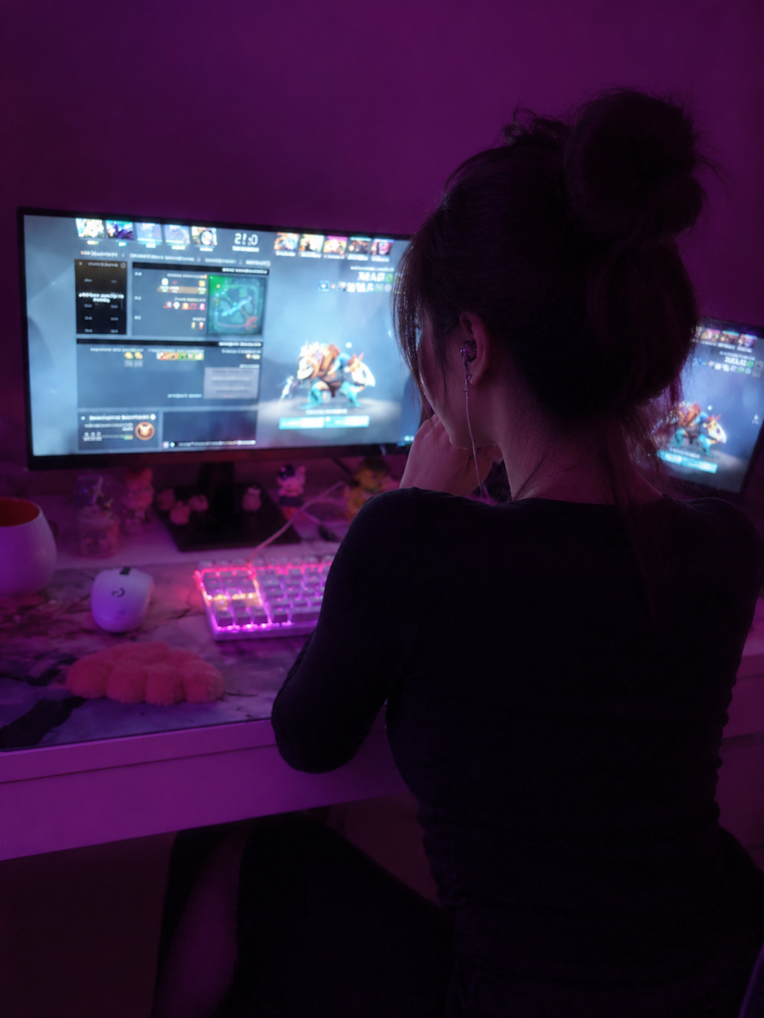 Streamer Career Simulator (Linda Williams) thumbnail