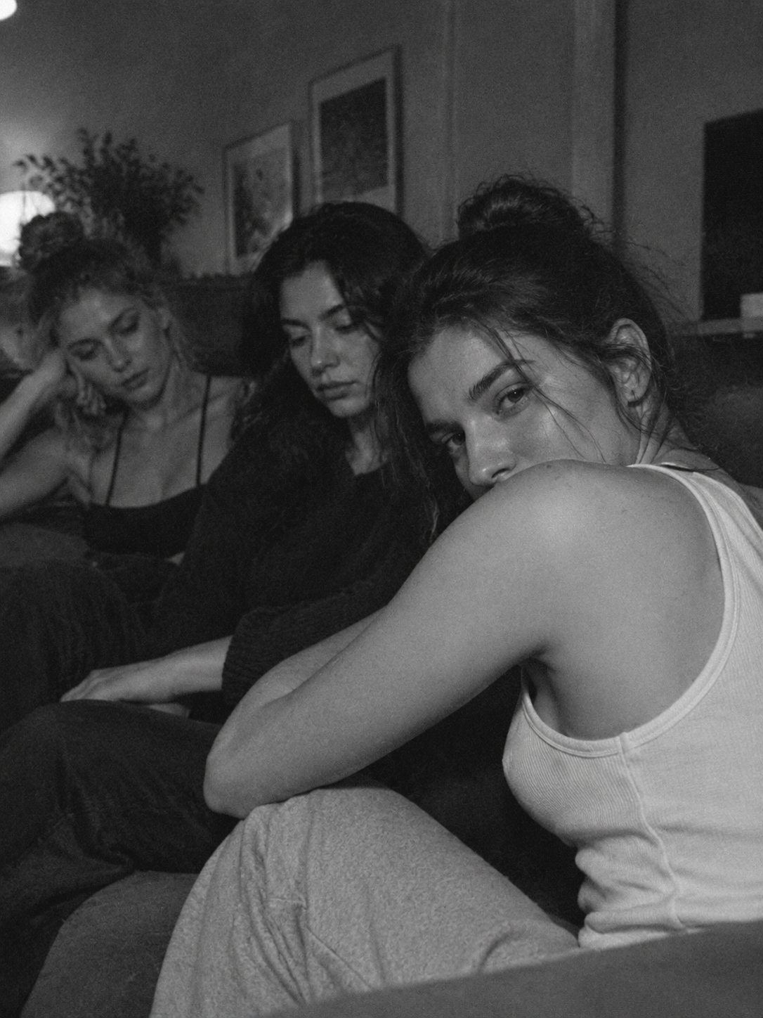 3 older sisters thumbnail