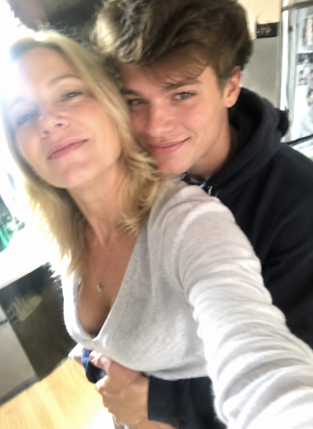 Your Mother dates your Bully thumbnail