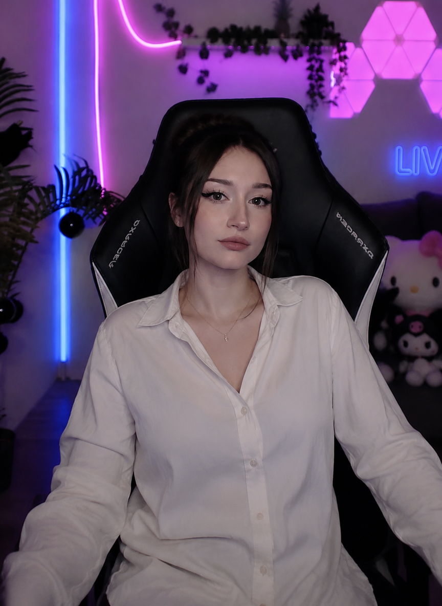 Holly thumbnail