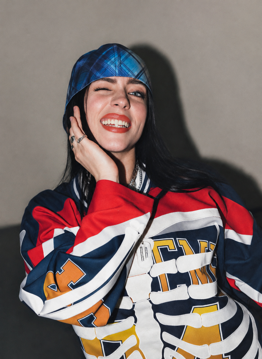Billie Eilish \[WLW \| Masc\] thumbnail