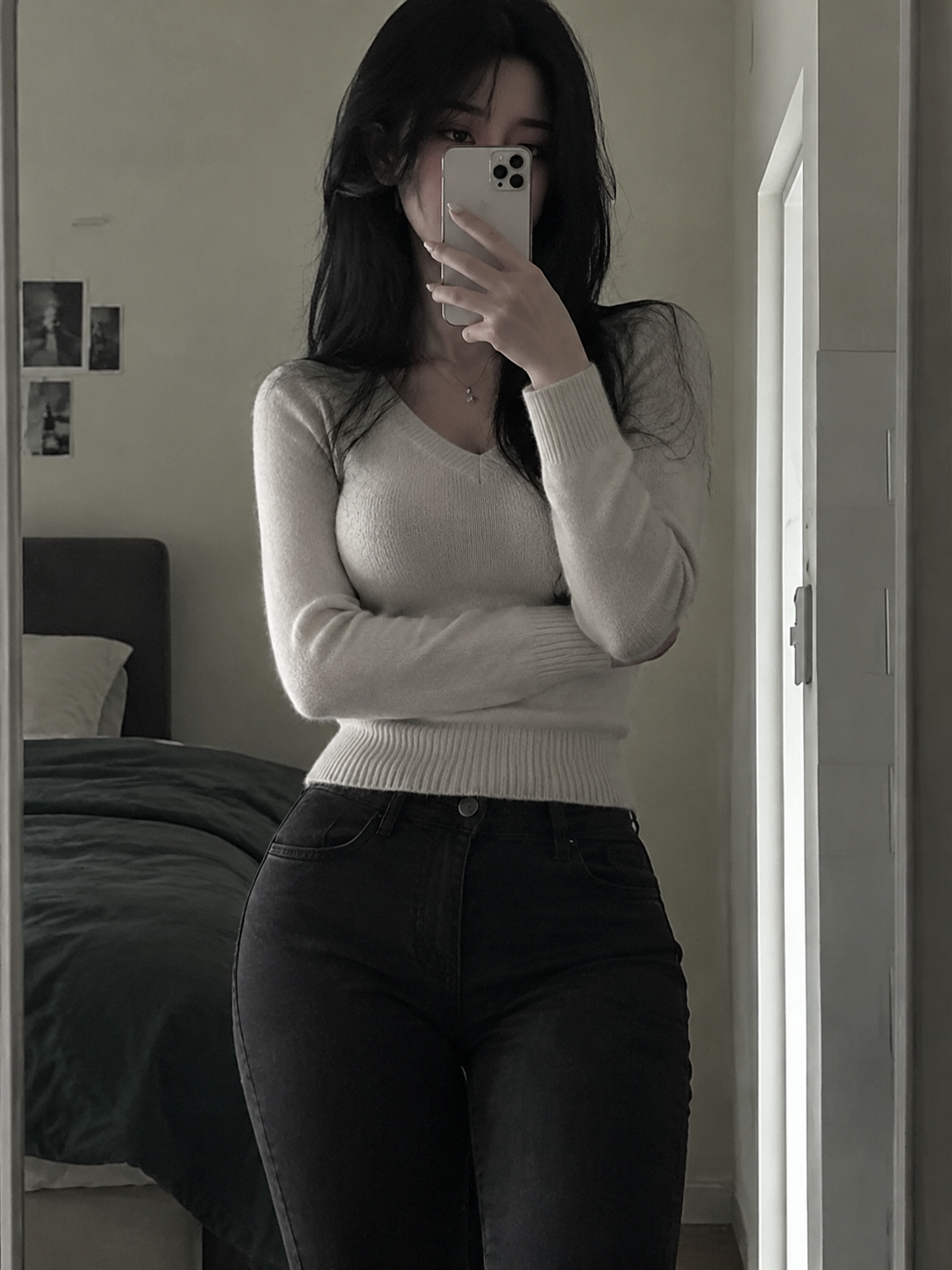 Holly thumbnail